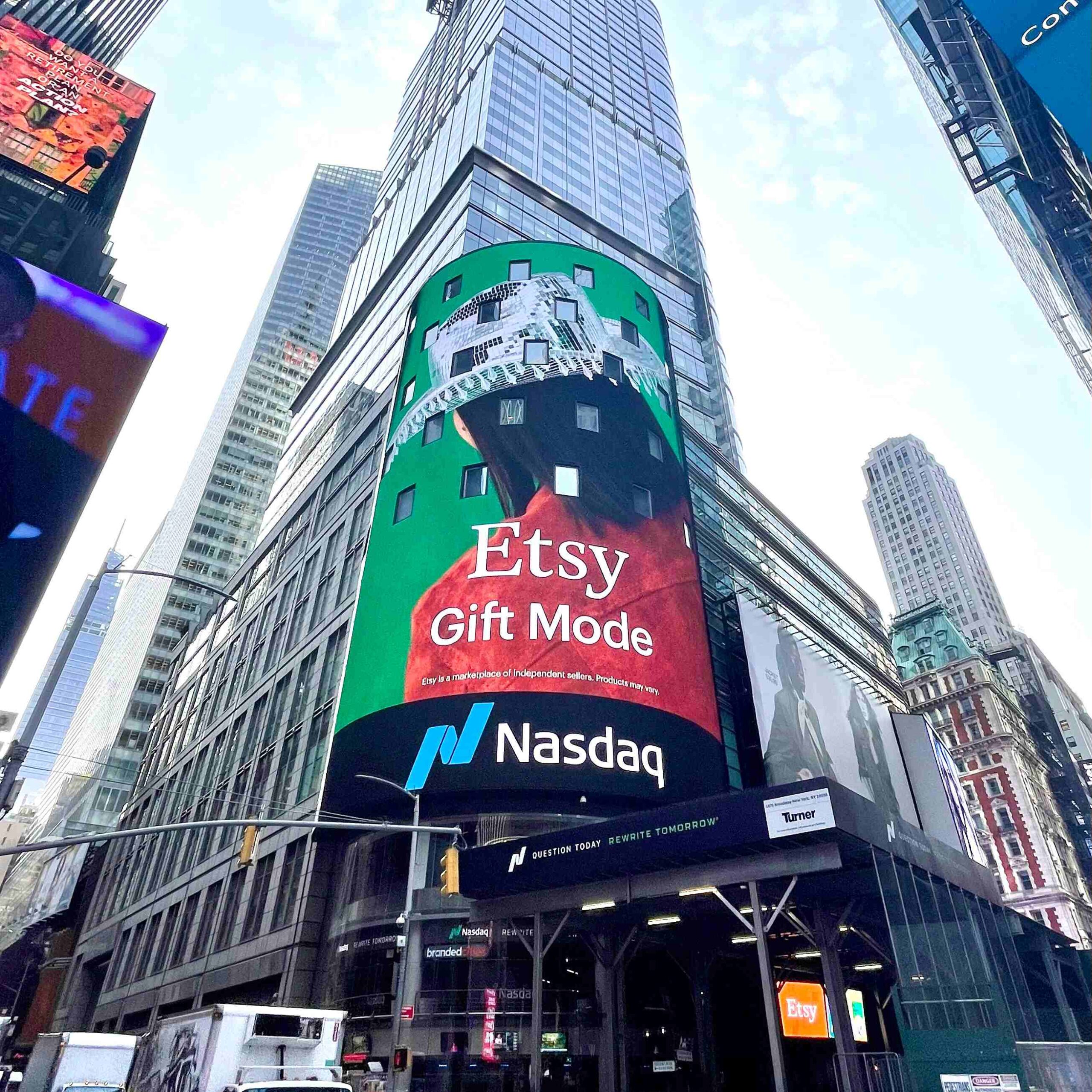 Etsy Gift Mode: Times Square